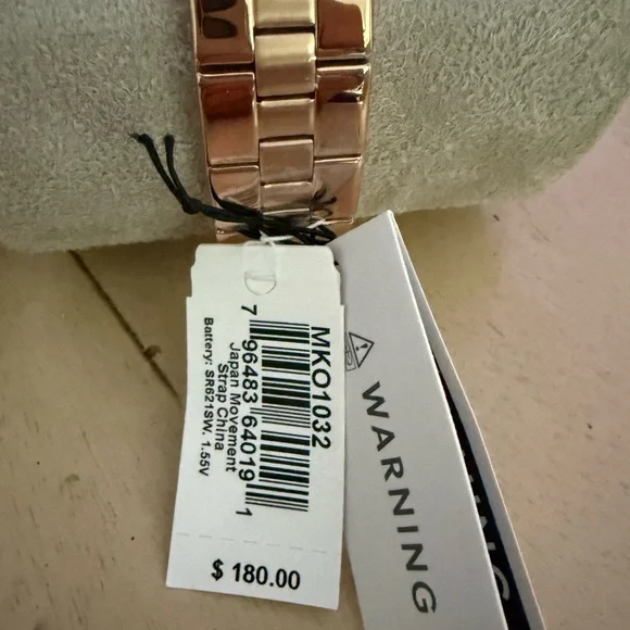Michael Kors Rose Gold Plated Rectangular Watch - Picture 4 of 7